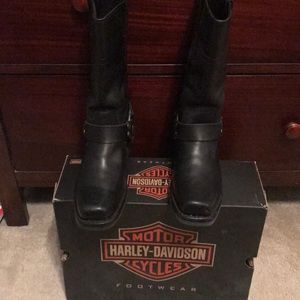 Harley Davidson Hustin Pull on Harness Black Boots